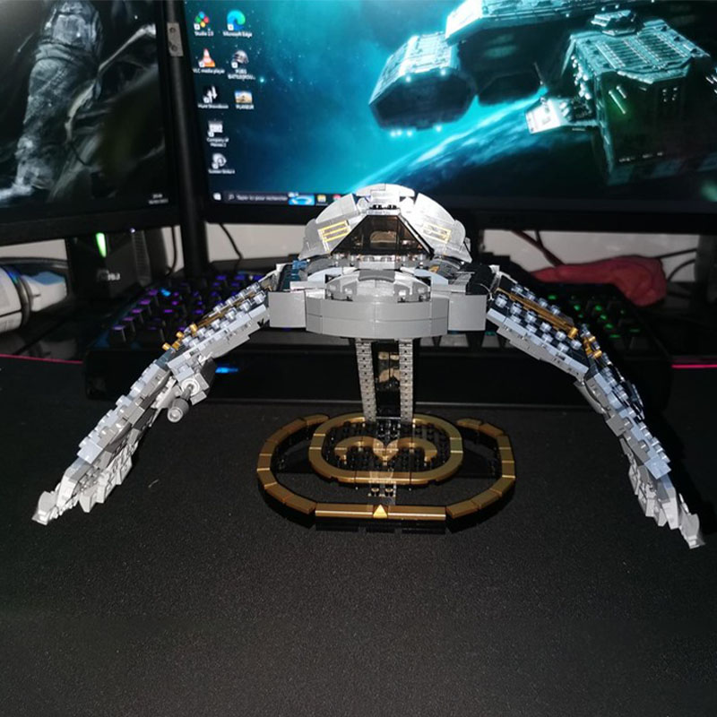 745pcs MOC Space DEATH GLIDER  - Art Craft Idea ulasan dan harga